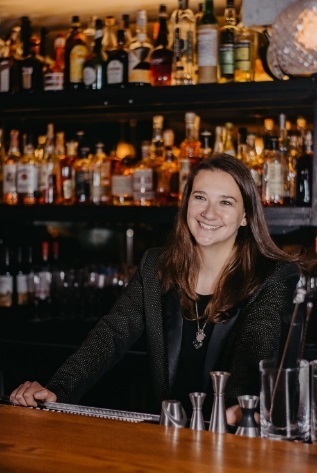 Bartender Lauren Mathews